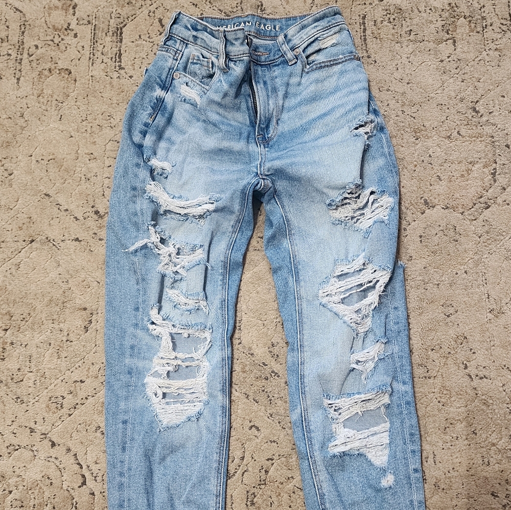 American Eagle Mom Jeans